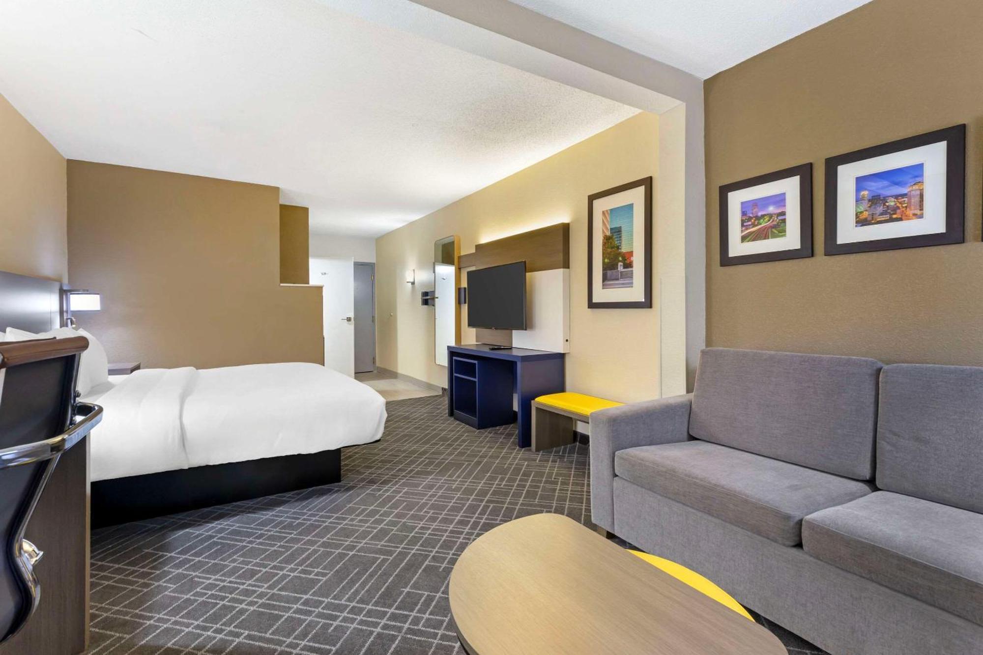ווינסטון-סאלם Comfort Suites Hanes Mall מראה חיצוני תמונה