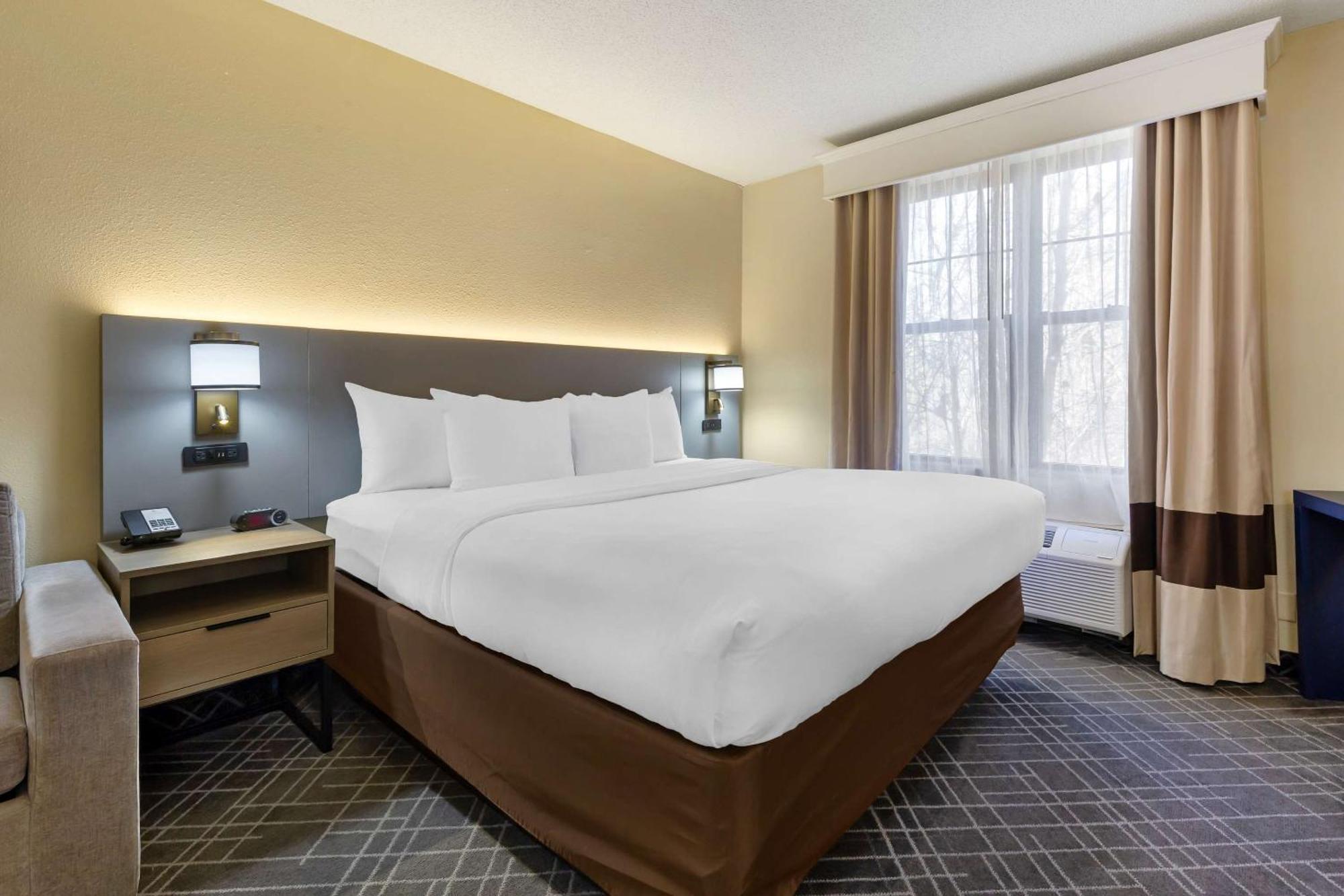 ווינסטון-סאלם Comfort Suites Hanes Mall מראה חיצוני תמונה