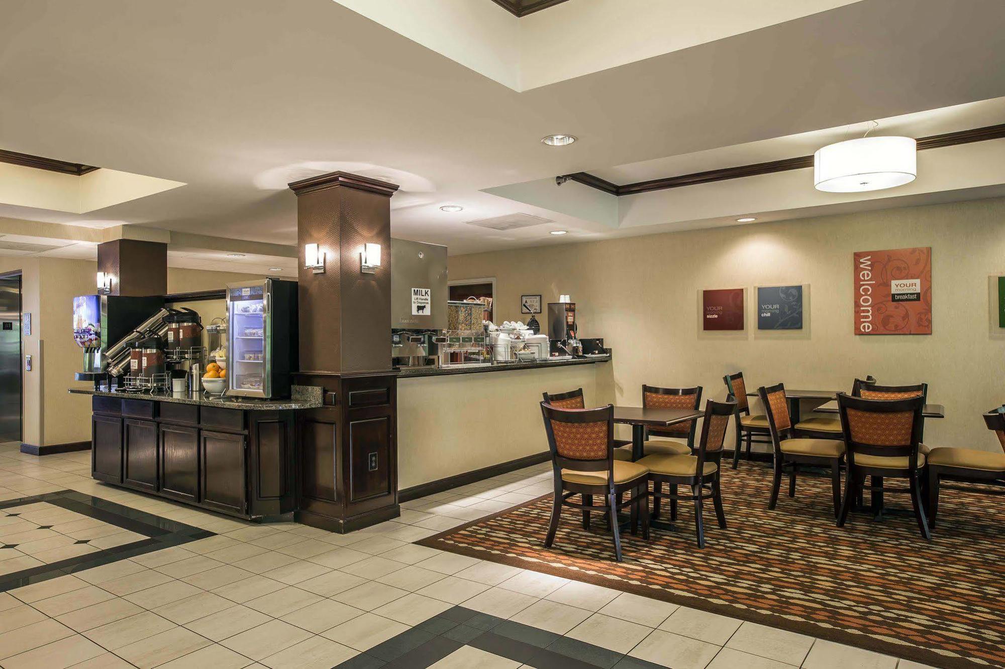 ווינסטון-סאלם Comfort Suites Hanes Mall מראה חיצוני תמונה